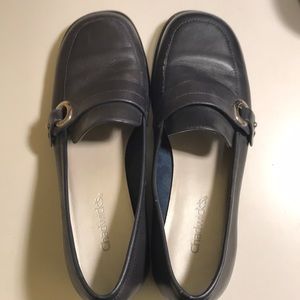 Chadwicks black slip on loafers size 8 medium with leather soft upper